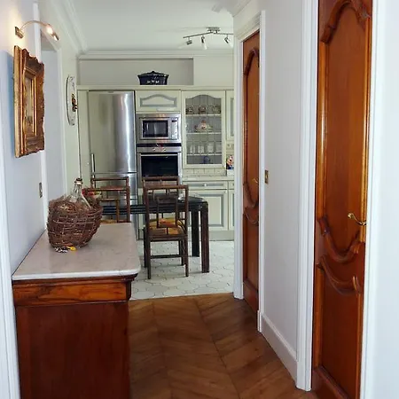 D'arcole - 4 Adults Apartment Paris